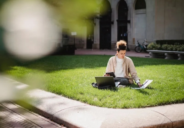 美国本科硕士留学费用