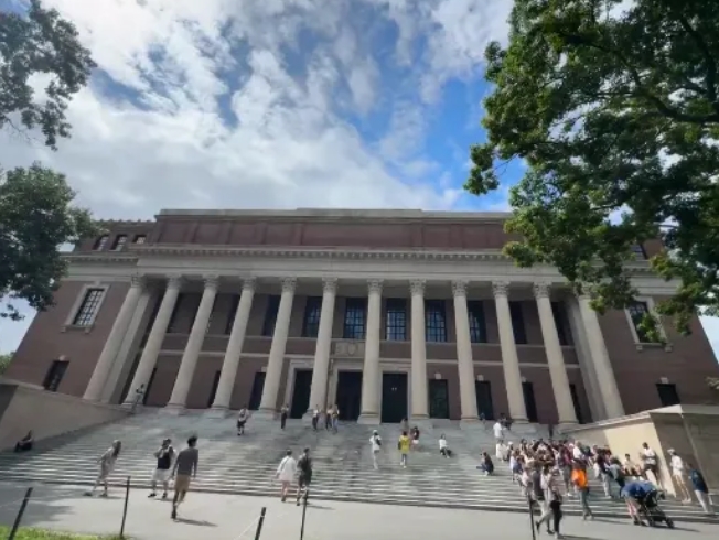 哈佛大学公布应急计划：无法返美国际生能在多大学习！