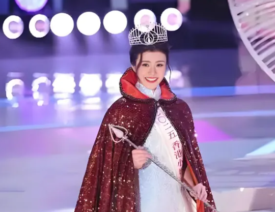 香港小姐陈咏诗